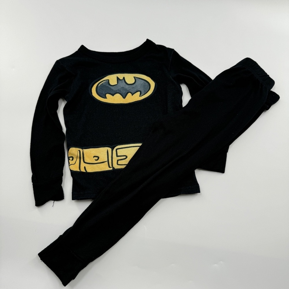 Batman Kids Lightweight Pajama Set | Long Sleeve & Long Pants | Size 5T